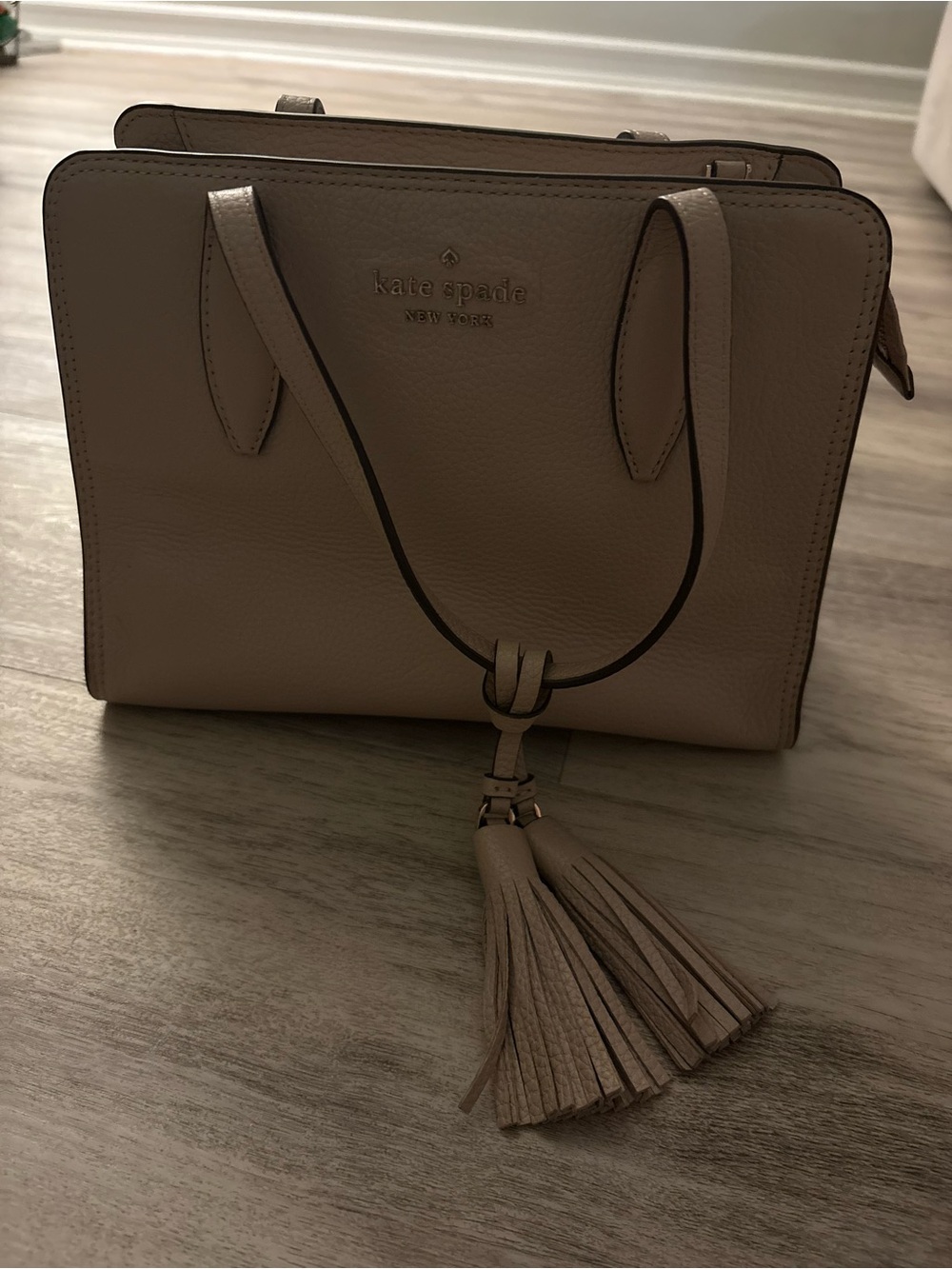Kate Spade Cream Smooth Leather  Crossbody Tote Bag With Satchel